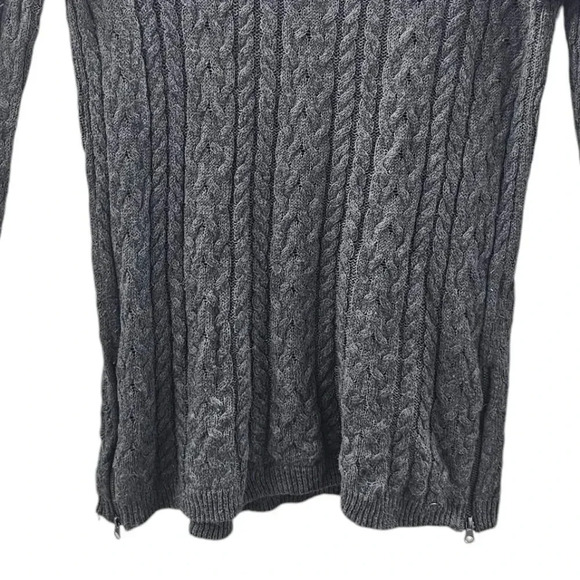 American Eagle Outfitters Gray Wool Blend Cable Knit Sweater Size Medium - Picture 2 of 8